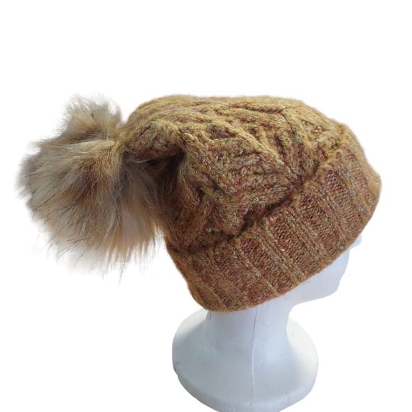 Dillards Faux Fur Pom Wool Blend Knit Cuffed Snow Ski Winter beanie hat like NEW - Picture 3 of 6